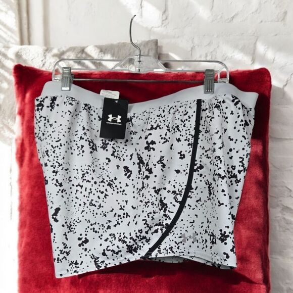 Women's UA Mileage 3.0 Shorts NWT Black/White Speckle Running Lined Quick Dry - Picture 5 of 16